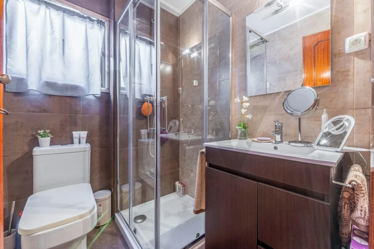 Apartamento T3 para Venda em Ramada e Caneças Foto 17