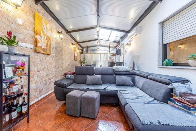 Apartamento T3 para Venda em Ramada e Caneças Foto 3