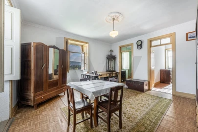 Quinta T4 para Venda em Ancora