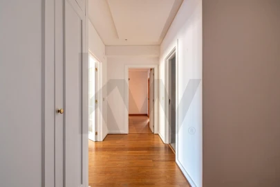 Apartamento T4 para Venda em Aldoar, Foz do Douro e Nevogilde