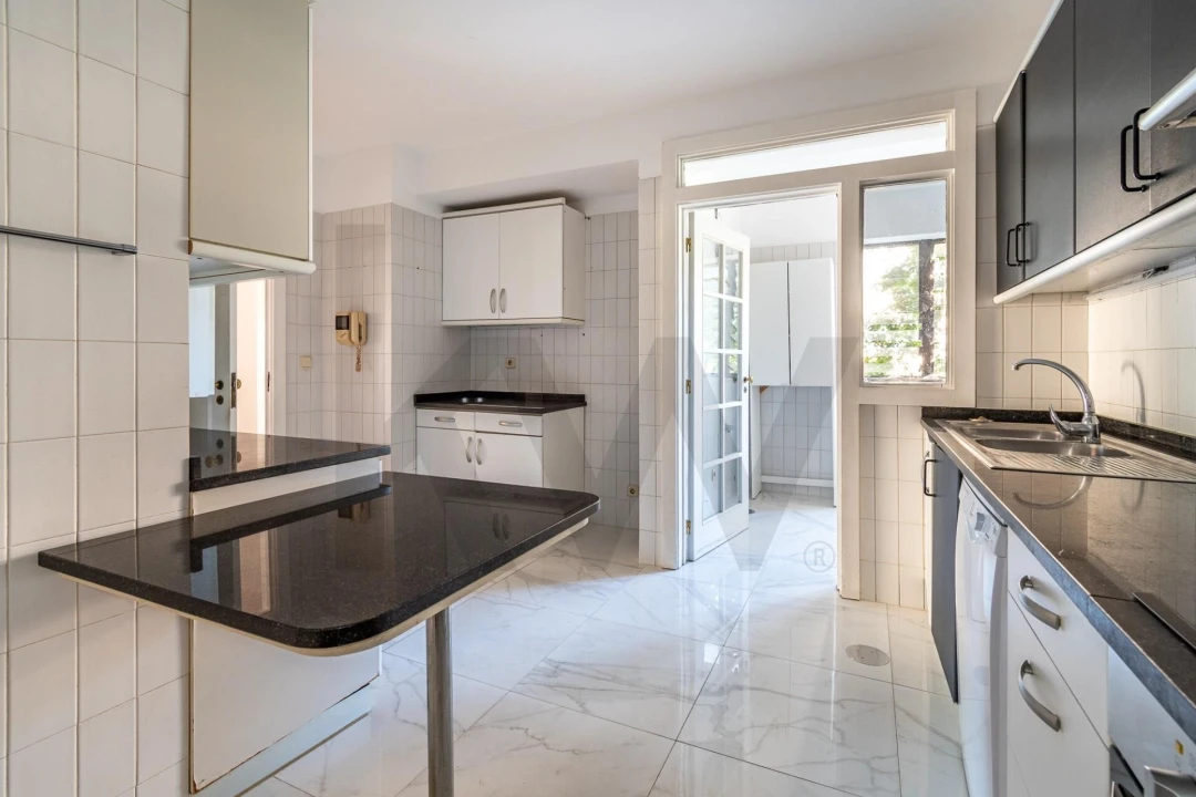 Apartamento T4 para Venda em Aldoar, Foz do Douro e Nevogilde Foto 13