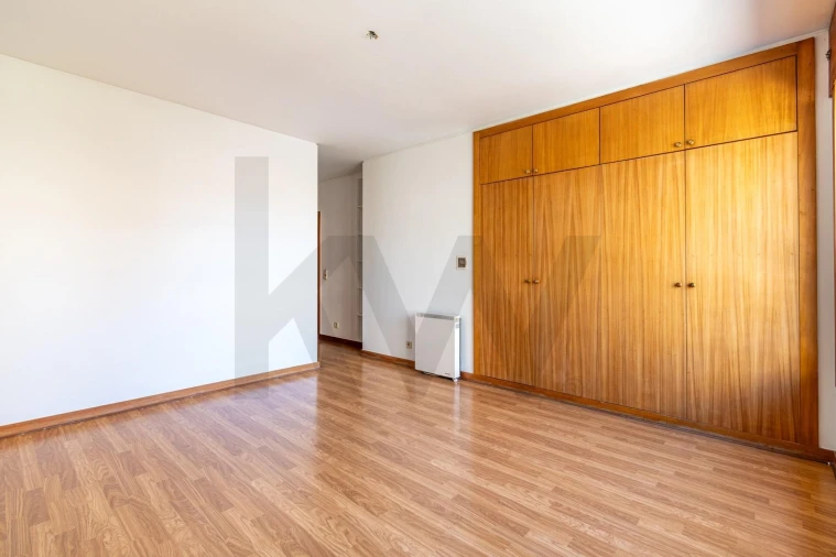 Apartamento T4 para Venda em Aldoar, Foz do Douro e Nevogilde Foto 4