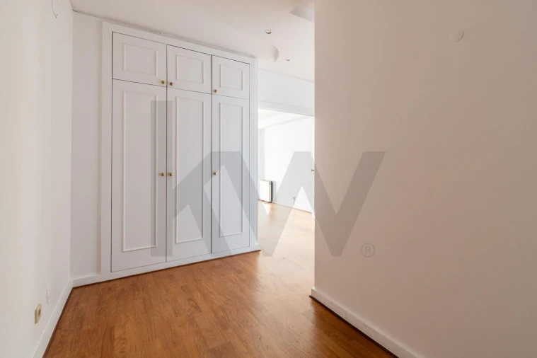Apartamento T4 para Venda em Aldoar, Foz do Douro e Nevogilde Foto 5