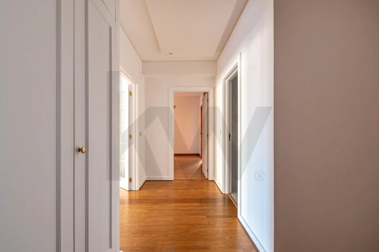 Apartamento T4 para Venda em Aldoar, Foz do Douro e Nevogilde Foto 15