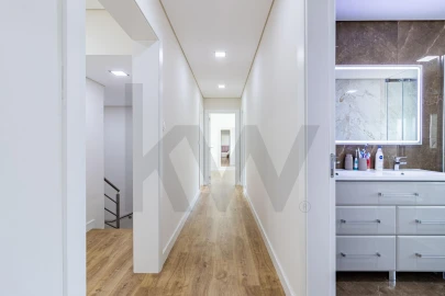 Moradia T4 para Venda em O. Azeméis, Riba-Ul, Ul, Macinhata Seixa, Madail