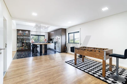 Moradia T4 para Venda em O. Azeméis, Riba-Ul, Ul, Macinhata Seixa, Madail