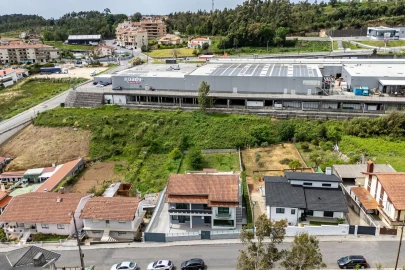 Moradia T4 para Venda em O. Azeméis, Riba-Ul, Ul, Macinhata Seixa, Madail