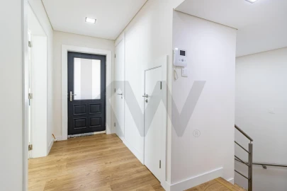 Moradia T4 para Venda em O. Azeméis, Riba-Ul, Ul, Macinhata Seixa, Madail