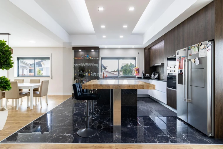 Moradia T4 para Venda em O. Azeméis, Riba-Ul, Ul, Macinhata Seixa, Madail Foto 10