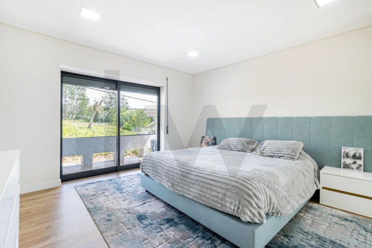 Moradia T4 para Venda em O. Azeméis, Riba-Ul, Ul, Macinhata Seixa, Madail Foto 26