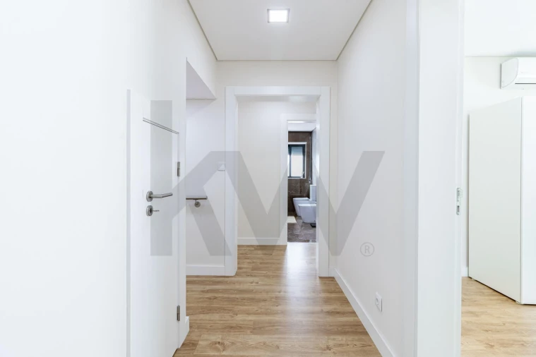 Moradia T4 para Venda em O. Azeméis, Riba-Ul, Ul, Macinhata Seixa, Madail Foto 33