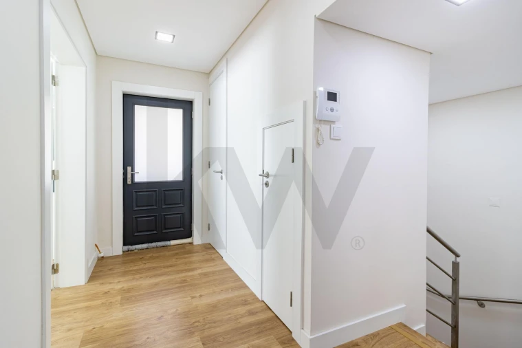 Moradia T4 para Venda em O. Azeméis, Riba-Ul, Ul, Macinhata Seixa, Madail Foto 19