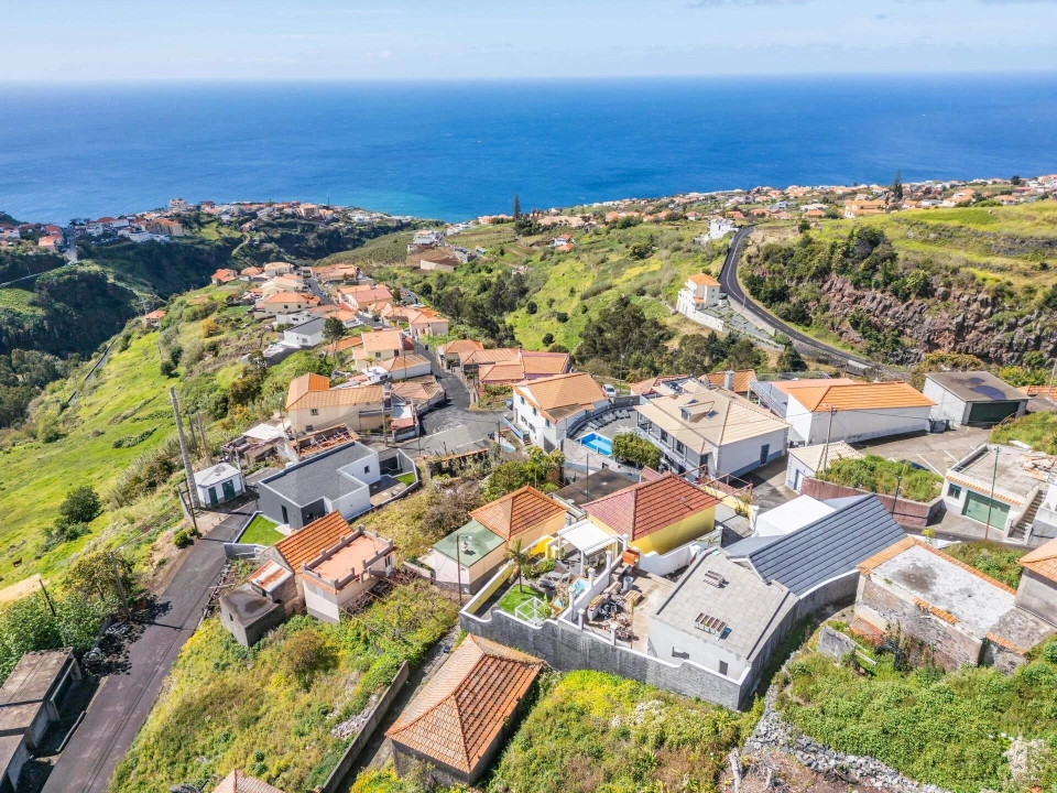 Moradia T3 para Venda em Estreito da Calheta Foto 69