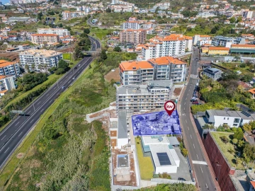 Terreno para Venda em Caniço