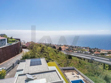 Terreno para Venda em Caniço