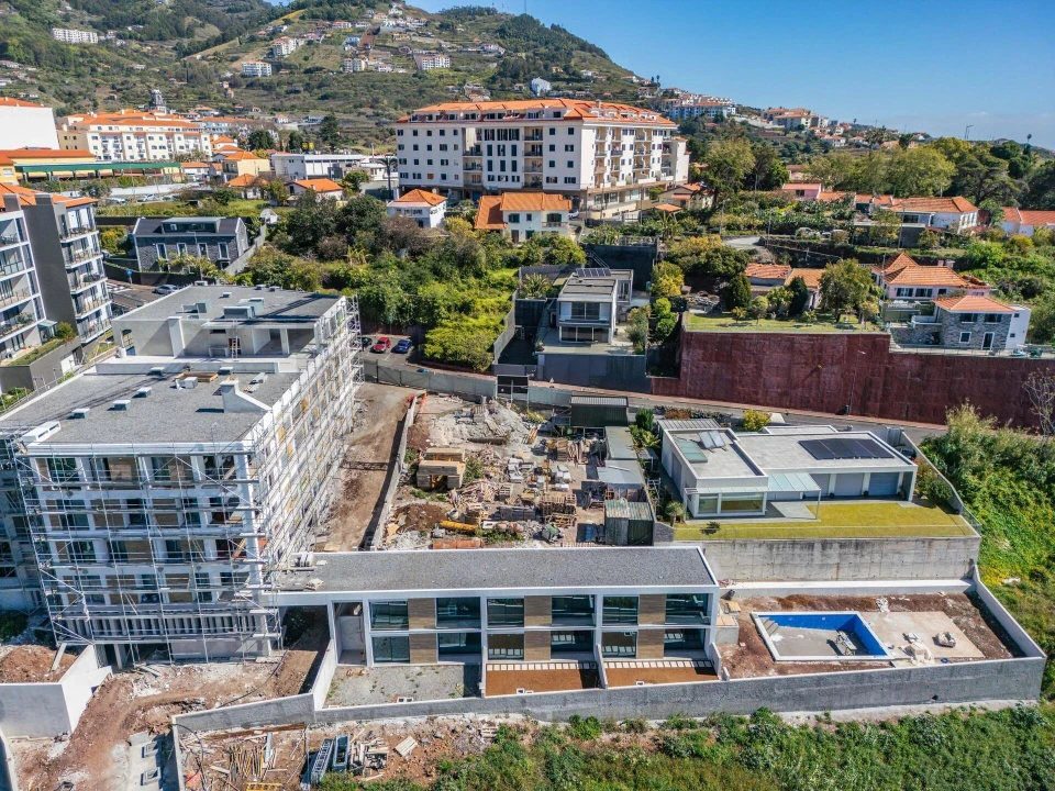 Terreno para Venda em Caniço Foto 30
