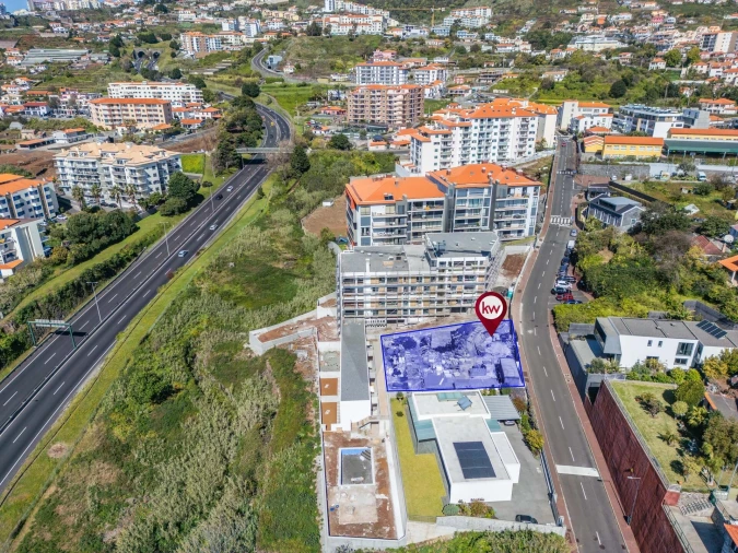 Terreno para Venda em Caniço Foto 7