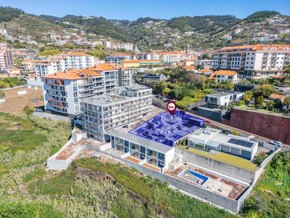 Terreno para Venda em Caniço Foto 6