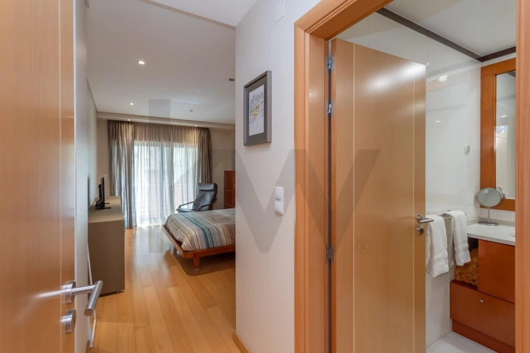 Apartamento T4 para Venda em Alcabideche Foto 17