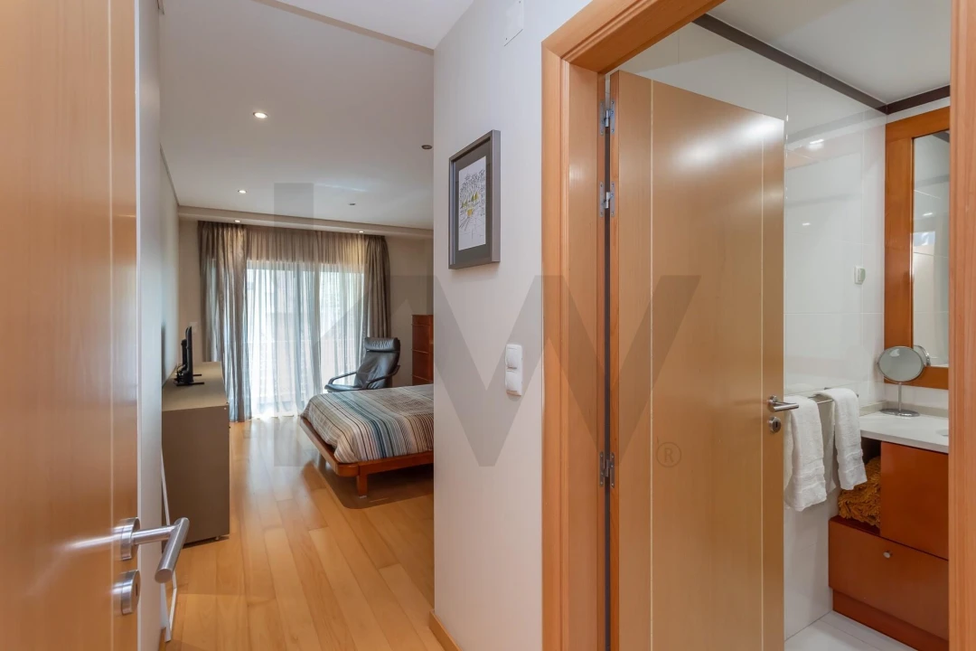 Apartamento T4 para Venda em Alcabideche Foto 17