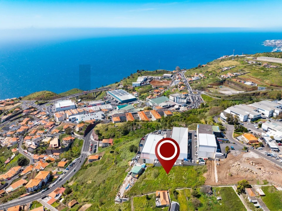 Terreno para Venda em Caniço Foto 2