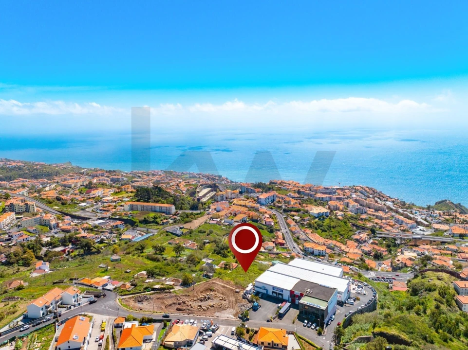 Terreno para Venda em Caniço Foto 1