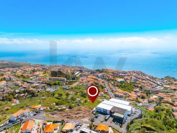 Terreno para Venda em Caniço