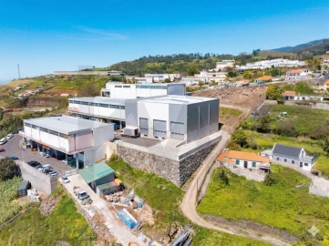 Terreno para Venda em Caniço