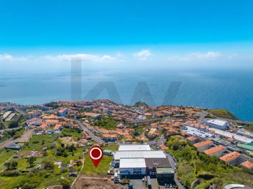 Terreno para Venda em Caniço