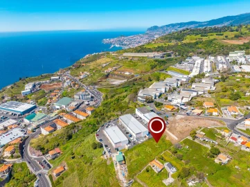 Terreno para Venda em Caniço