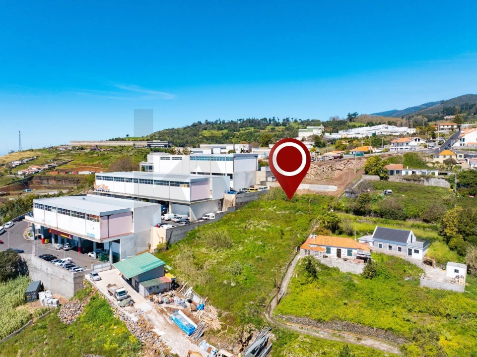 Terreno para Venda em Caniço Foto 4