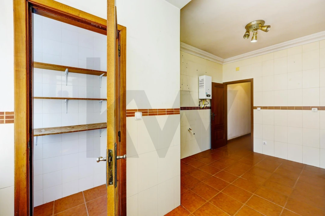 Apartamento T2 para Venda em Arroios Foto 20