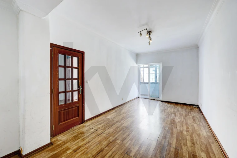 Apartamento T2 para Venda em Arroios Foto 9