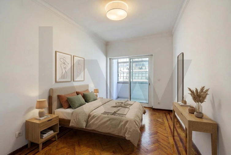 Apartamento T2 para Venda em Arroios Foto 11