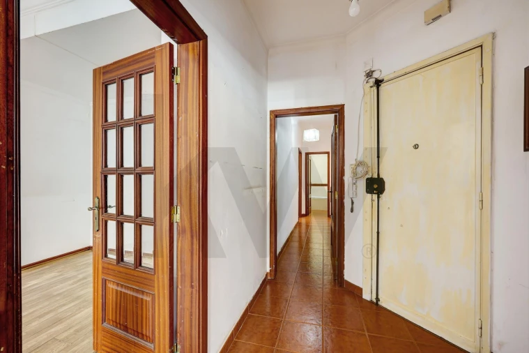Apartamento T2 para Venda em Arroios Foto 35