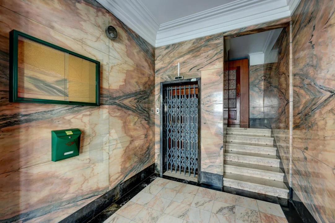 Apartamento T2 para Venda em Arroios Foto 38