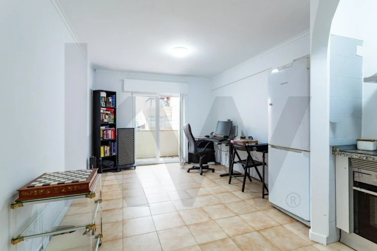 Apartamento T1 para Venda em Costa da Caparica Foto 4