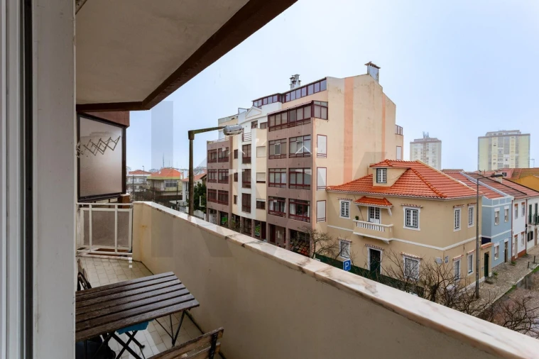 Apartamento T1 para Venda em Costa da Caparica Foto 11