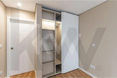 Apartamento T2 para Arrendamento em Cedofeita, Santo Ildefonso, Sé, Miragaia, São Nicolau e Vitória