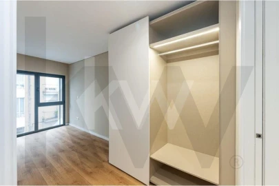 Apartamento T2 para Arrendamento em Cedofeita, Santo Ildefonso, Sé, Miragaia, São Nicolau e Vitória