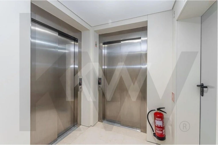 Apartamento T2 para Arrendamento em Cedofeita, Santo Ildefonso, Sé, Miragaia, São Nicolau e Vitória Foto 31