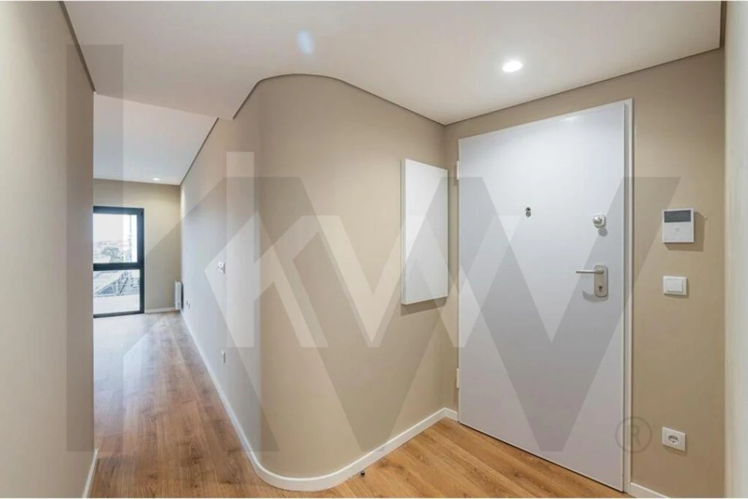 Apartamento T2 para Arrendamento em Cedofeita, Santo Ildefonso, Sé, Miragaia, São Nicolau e Vitória Foto 5