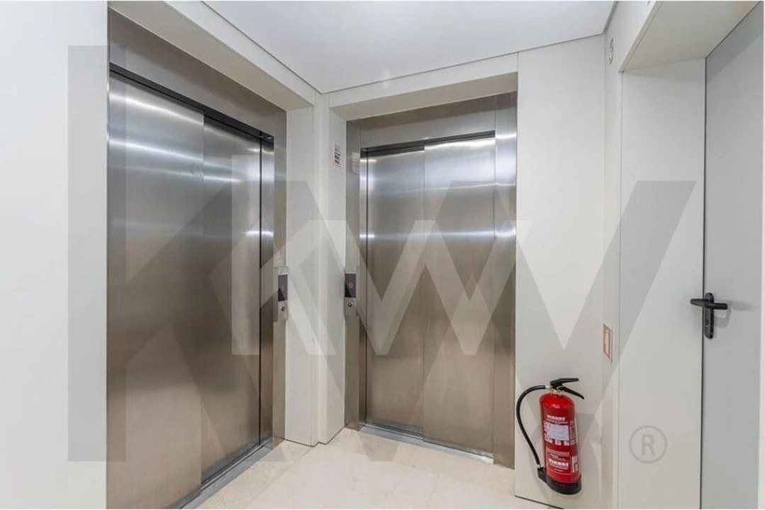 Apartamento T2 para Arrendamento em Cedofeita, Santo Ildefonso, Sé, Miragaia, São Nicolau e Vitória Foto 31