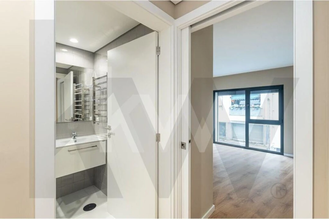 Apartamento T2 para Arrendamento em Cedofeita, Santo Ildefonso, Sé, Miragaia, São Nicolau e Vitória Foto 17