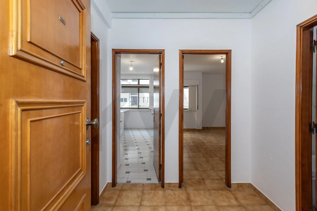 Apartamento T1 para Venda em Costa da Caparica Foto 4