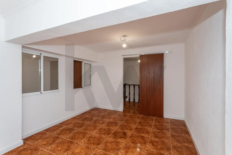 Apartamento T1 para Venda em Costa da Caparica Foto 21