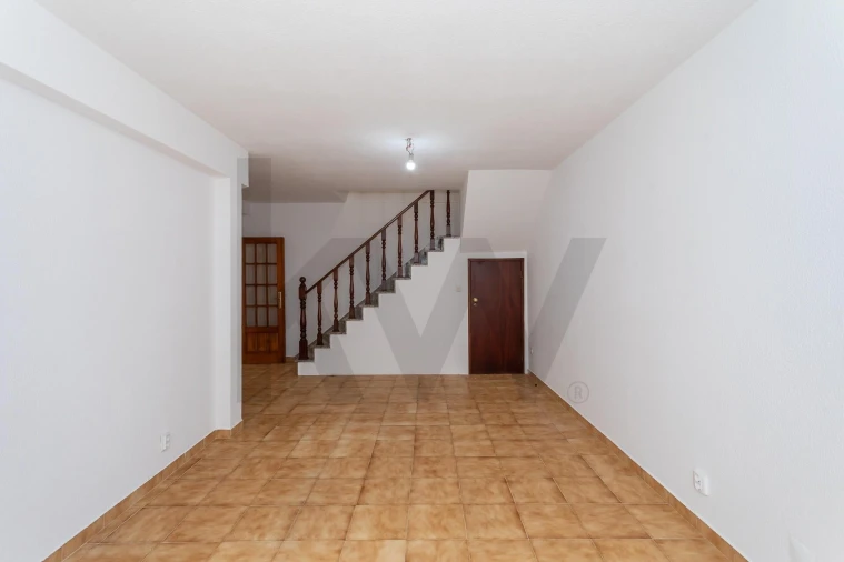 Apartamento T1 para Venda em Costa da Caparica Foto 12