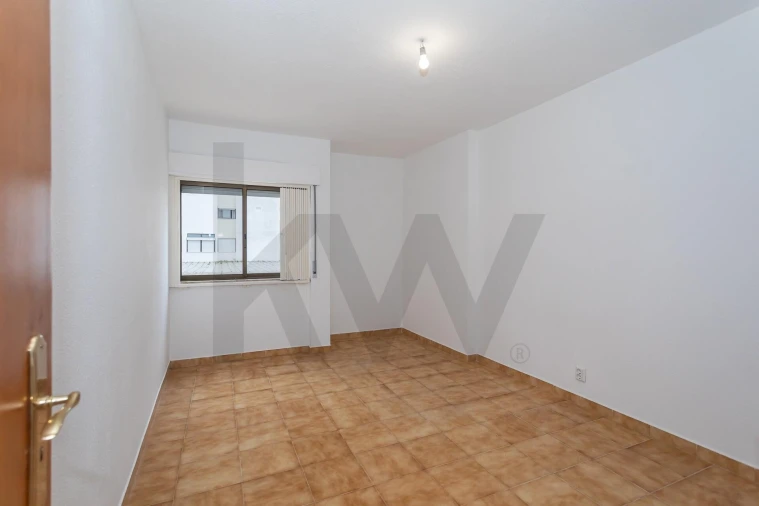 Apartamento T1 para Venda em Costa da Caparica Foto 41