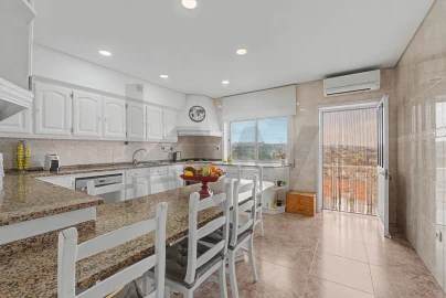 Moradia T3 para Venda em Bougado (São Martinho e Santiago)