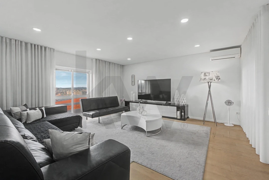 Moradia T3 para Venda em Bougado (São Martinho e Santiago) Foto 2